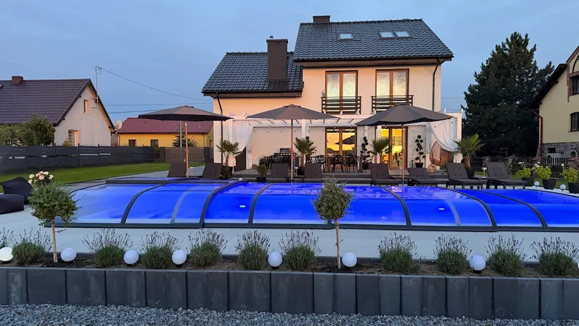 Gerka Pool House - Image 1