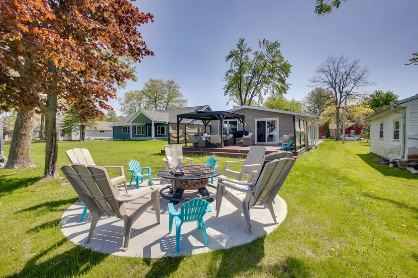 Lakefront Family Home w/ Dock & Views in Cecil! - Image 1