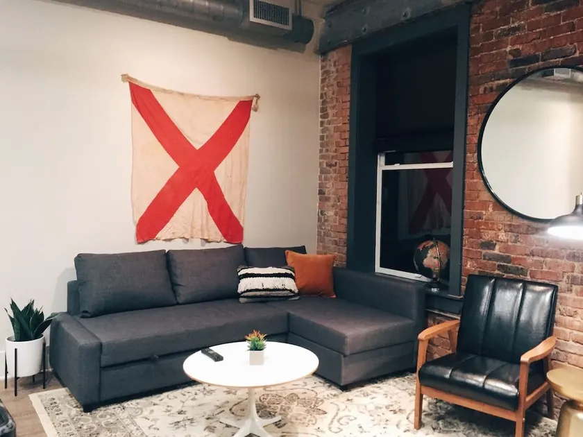 Walkable Downtown Loft in the Heart of Nashville - Image 1