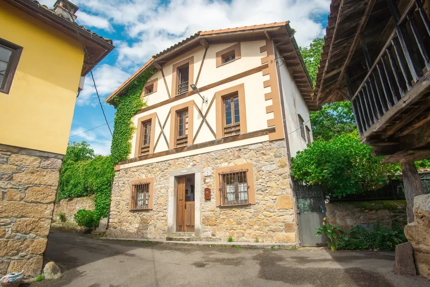 Casa indiana en Agones (Pravia) - Image 1