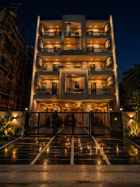 Luma stay | 2BHK | Balcony | near 32nd Avenue - Image 1