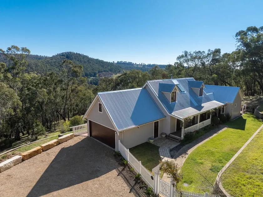 Snowgums - Peaceful Retreat - 4bed 3bath &Firepit - Image 1