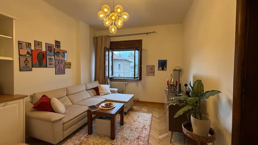 Bohemian Art-Filled Flat · Heart of Bucharest - Image 1