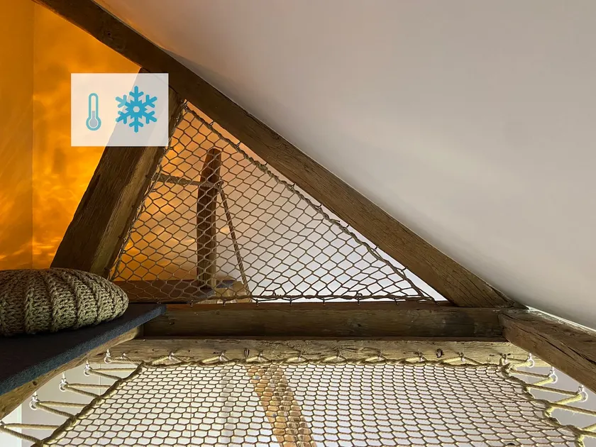 Captain's Cabin-Air Conditioning-On the Banks of the Loing - Image 1
