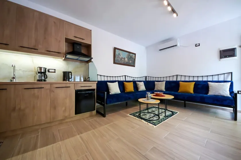 Mema Studio Apartment - Image 1