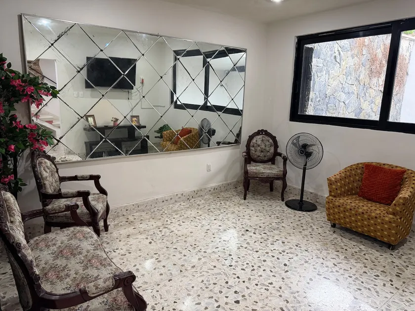 Casa los Colibríes, spacious and downtown - Image 1