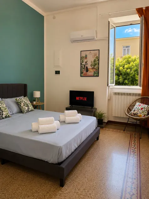 Mediterranean Aura | Within walking distance of the center - Image 1