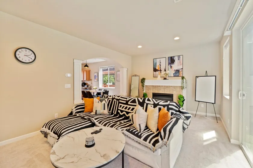 Bright Seattle Getaway | Close to Airport & Alki - Image 1
