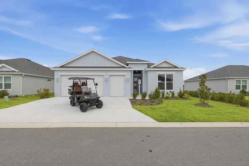Lakefront 3BR Retreat, Golfcart, Near Eastport - Image 1