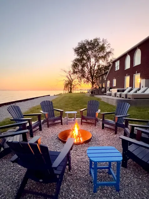 Bayside Brick | Lakefront • Sleeps 20 • Hot Tub - Image 1