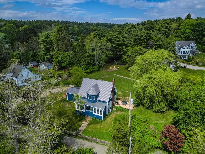 Mahone Bay Oceanview Escape w/ Fire Pit & Sunroom - Image 1