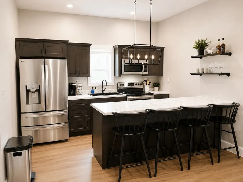Prime Location | Walk to Dining, Parks & More. - Image 1