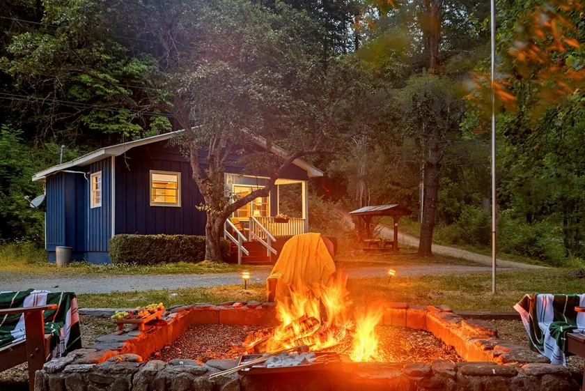 Cozy Smoky Mtn Cabin Near Bryson City Fire Pit - Image 1