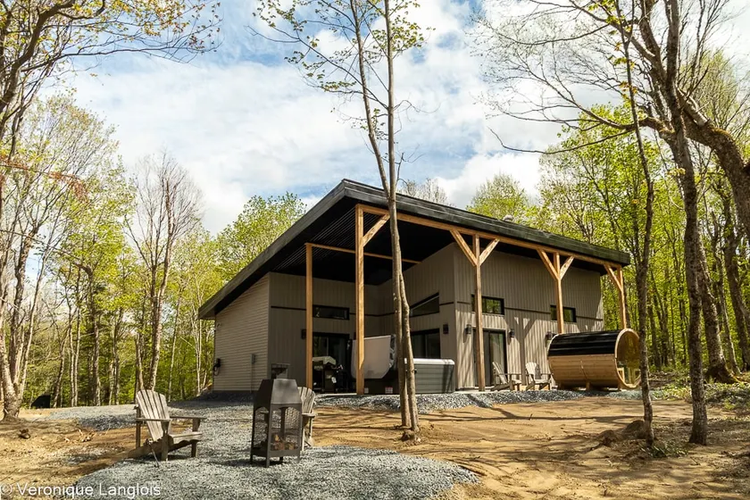 Sēlēnē | Sauna · Spa & Starry Sky in Mégantic - Image 1