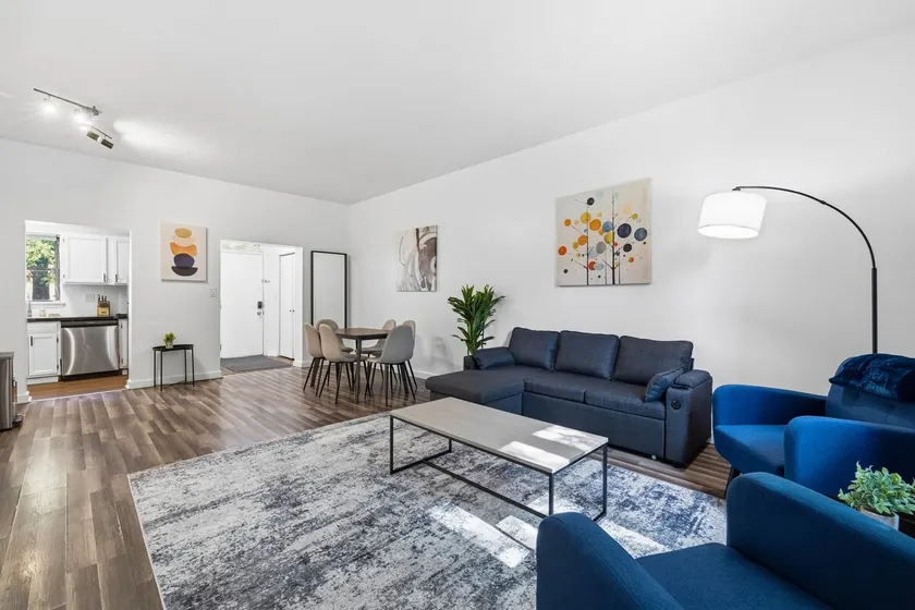 Cozy Home Walkable to Stadium with Free Parking - Image 1