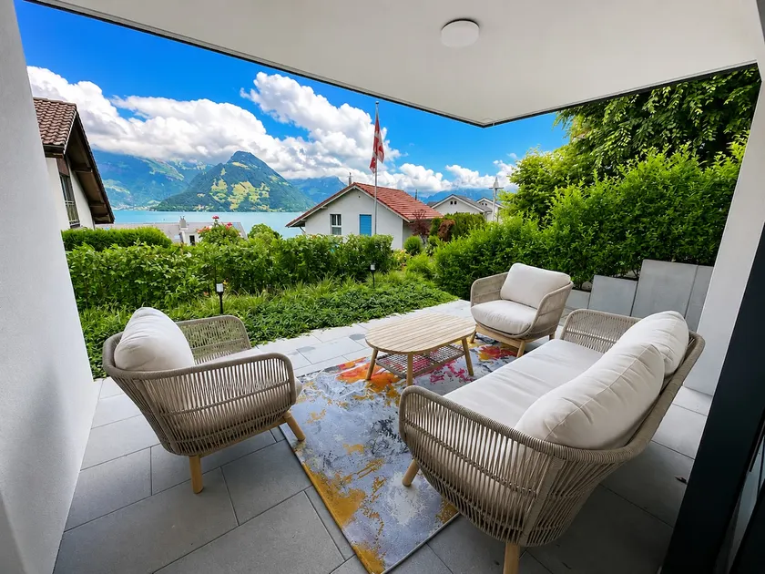 Swiss Paradise 5, studio with lake and Alpine views - Image 1