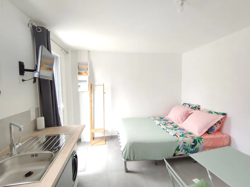 Your Breton hideaway on the edge of the forest - Image 1