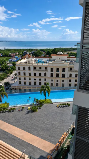 Mactan Newtown Staycation near Airport - Image 1