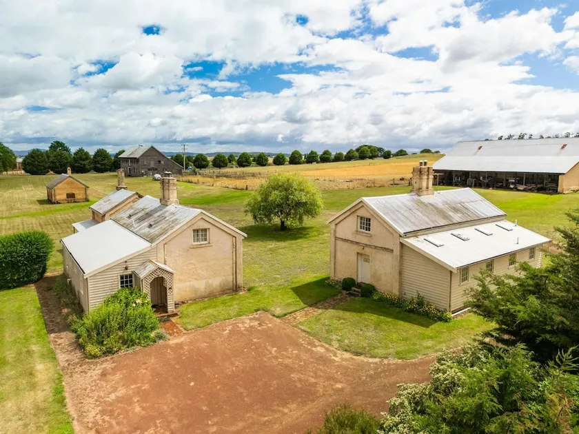 Free Settlers Cottages - Woolmers Estate - Image 1
