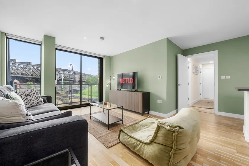 Deansgate Flat With Free Parking By City SuperHost - Image 1