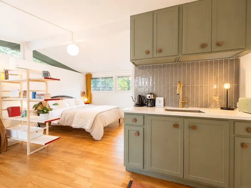 Cliff May Garden Studio | Private Entry - Image 1