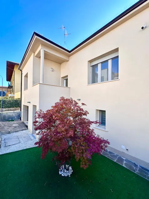 20m from Milan | Villa - Image 1