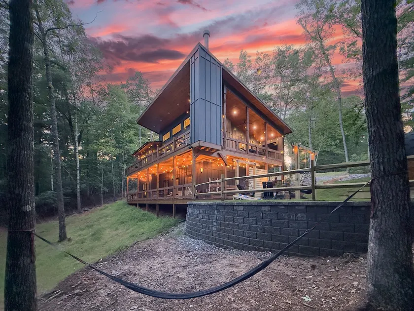 Sauna, Cold Plunge, Hot Tub, Theater- Ellie Blue - Image 1