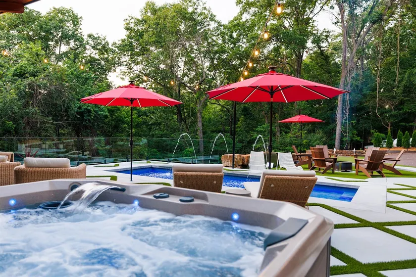 Club Boulders by Pinemark® Heated Pool+Hot Tub - Image 1