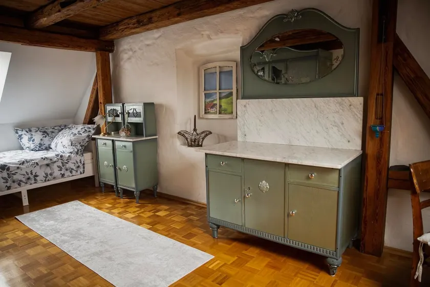 Charming rooftop apartment in Pressath - Image 1
