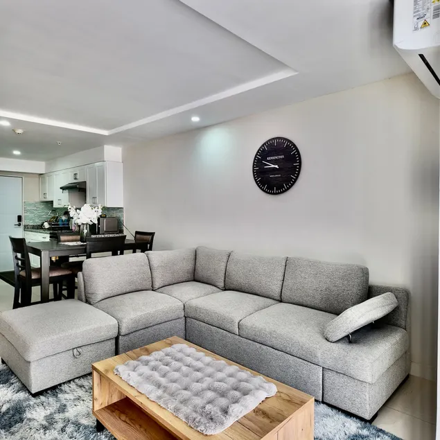 Bayfront Apartment | 1 BDRM, 2 Baths Modern Stay - Image 1