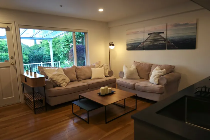 Guest Suite by Kits and downtown Vancouver - Image 1
