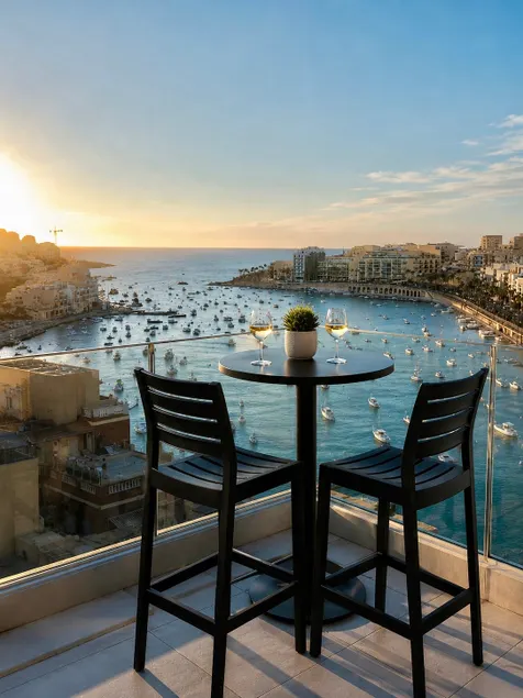 Luxury Panoramic Penthouse | Jacuzzi | Sea View - Image 1