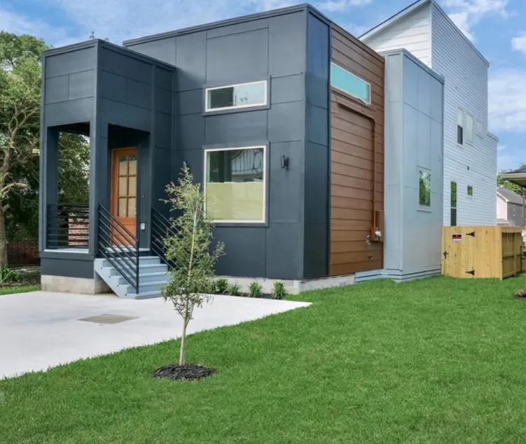 Modern Home Near Houston Heights/Airport/Downtown - Image 1