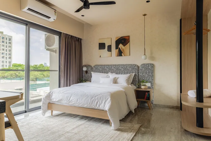 Asw203: Private Studio w Balcony Near Magarpatta - Image 1