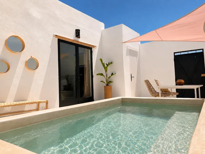 La Casita - Bohemian house with pond - Image 1