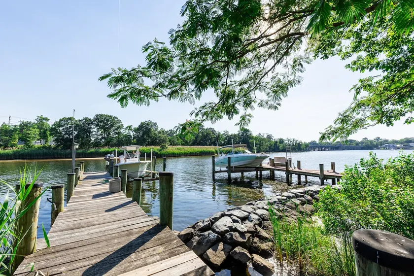 Coastal Oasis | Waterfront, Kayaks & Arcade - Image 1