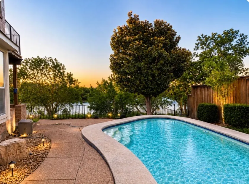Lakeview, Private Pool, Resort-Style Backyard - Image 1