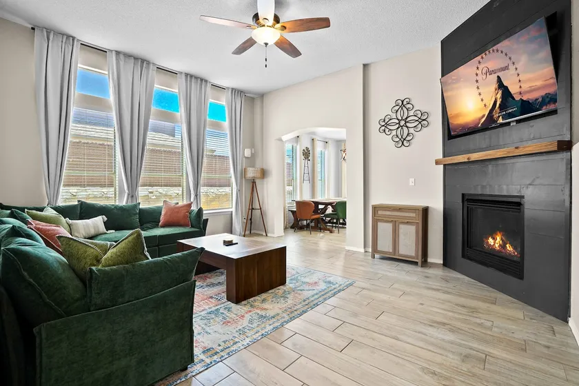 Fort Bliss | Pet Door | Patio | North Hills - Image 1
