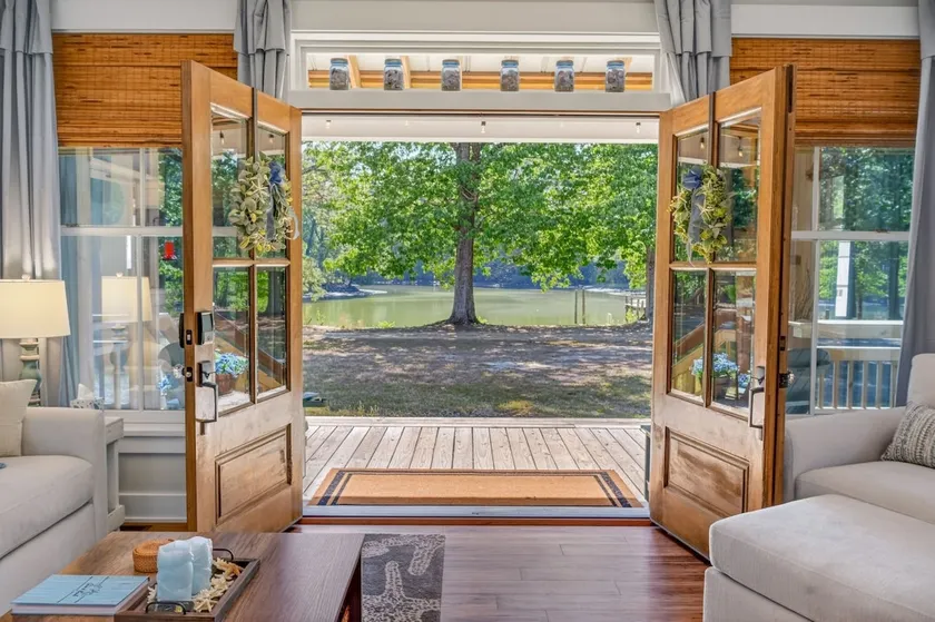 Driftwood Cove Cottage - Image 1