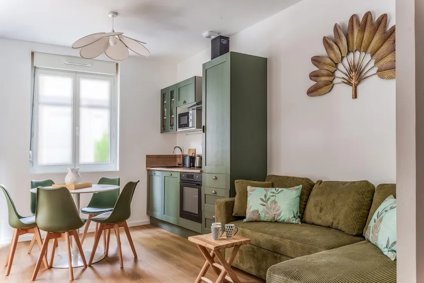 Townhouse + Parking and Air Conditioning 5 min from Bretonneau - Image 1