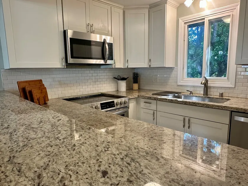 Modern Burien Retreat, Sleeps 6, 7 Min to SeaTac - Image 1