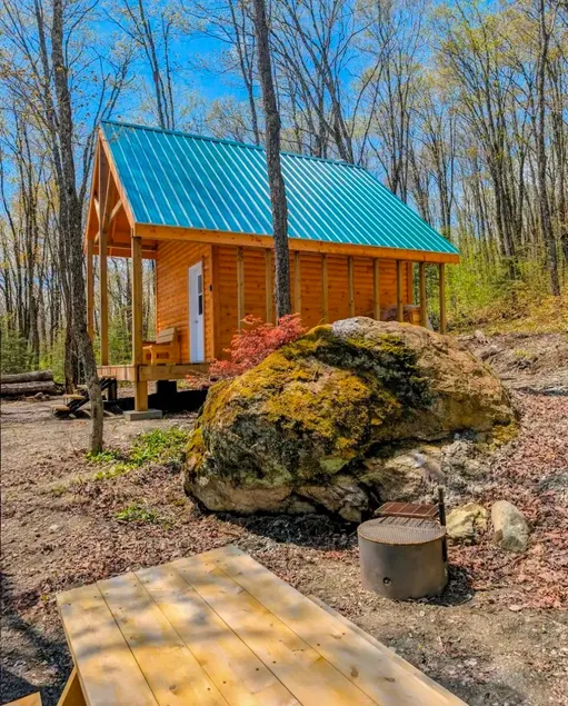 4-season rustic retreat | Sainte-Sabine - Image 1