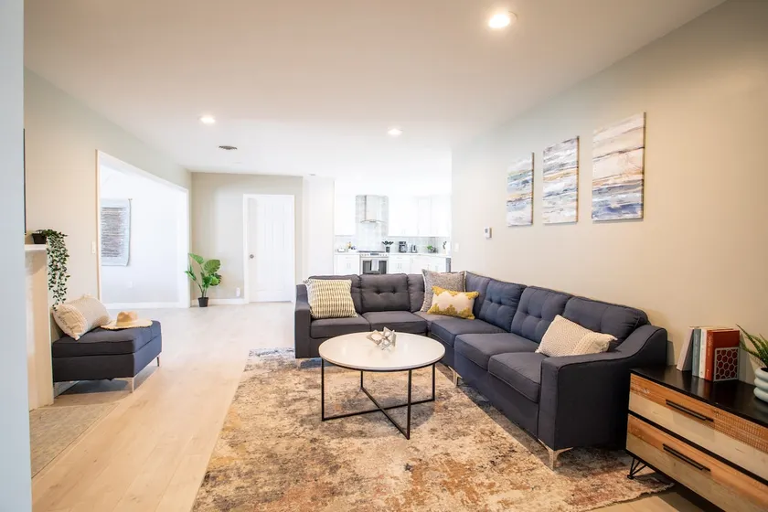 Single-Story 4BR Home | Sleeps 8 | 2 Ensuites - Image 1
