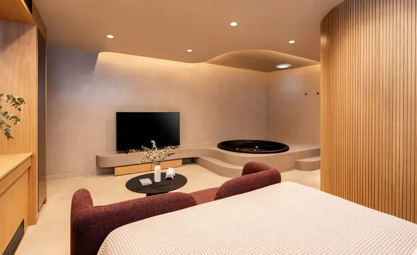Terra Suite - Image 1