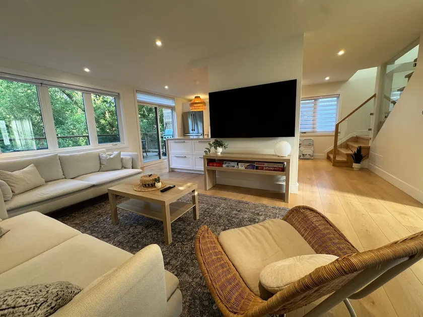 A Peaceful Haven Among The Trees | 3BDR Home - Image 1