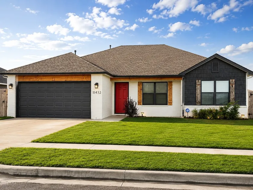 Broken Arrow Retreat | Pool, Grill & Fire Pit - Image 1