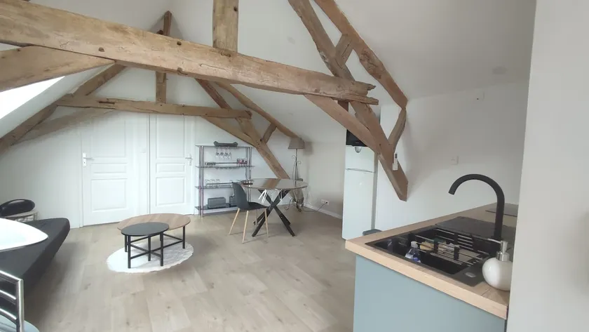 Rent apartment - Image 1