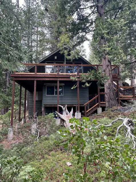 Sleeps 14! Family Friendly 5 Min to the Lake! - Image 1