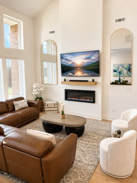 New Designer 4BR • Sleeps 8 • Near UofA & Trails - Image 1