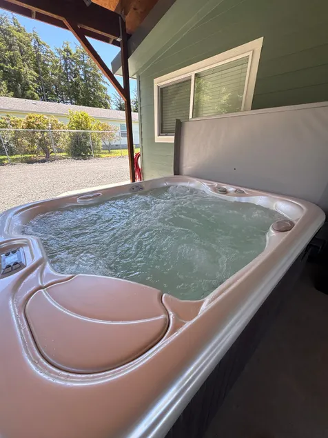 Coastal Retreat w/ Hot Tub Near Beach - Image 1